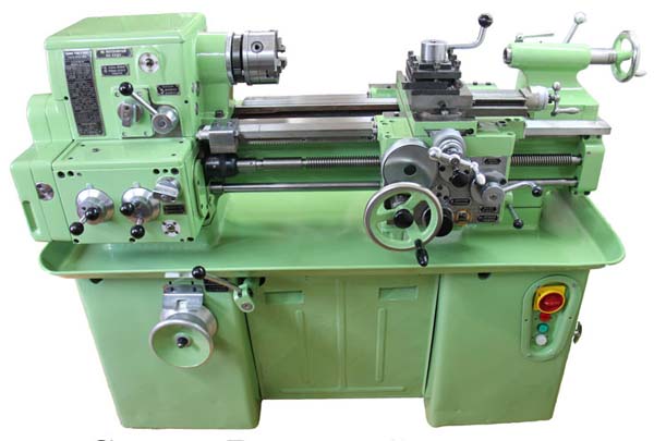 Загальний вигляд токарно-гвинторізного верстата ОТ-4 ВІД-4 Загальний вигляд токарно-гвинторізного верстата